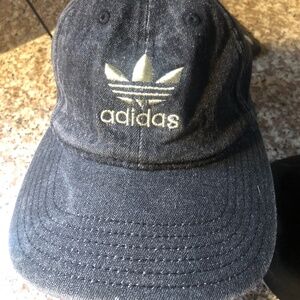 Cap (dad’s cap style)